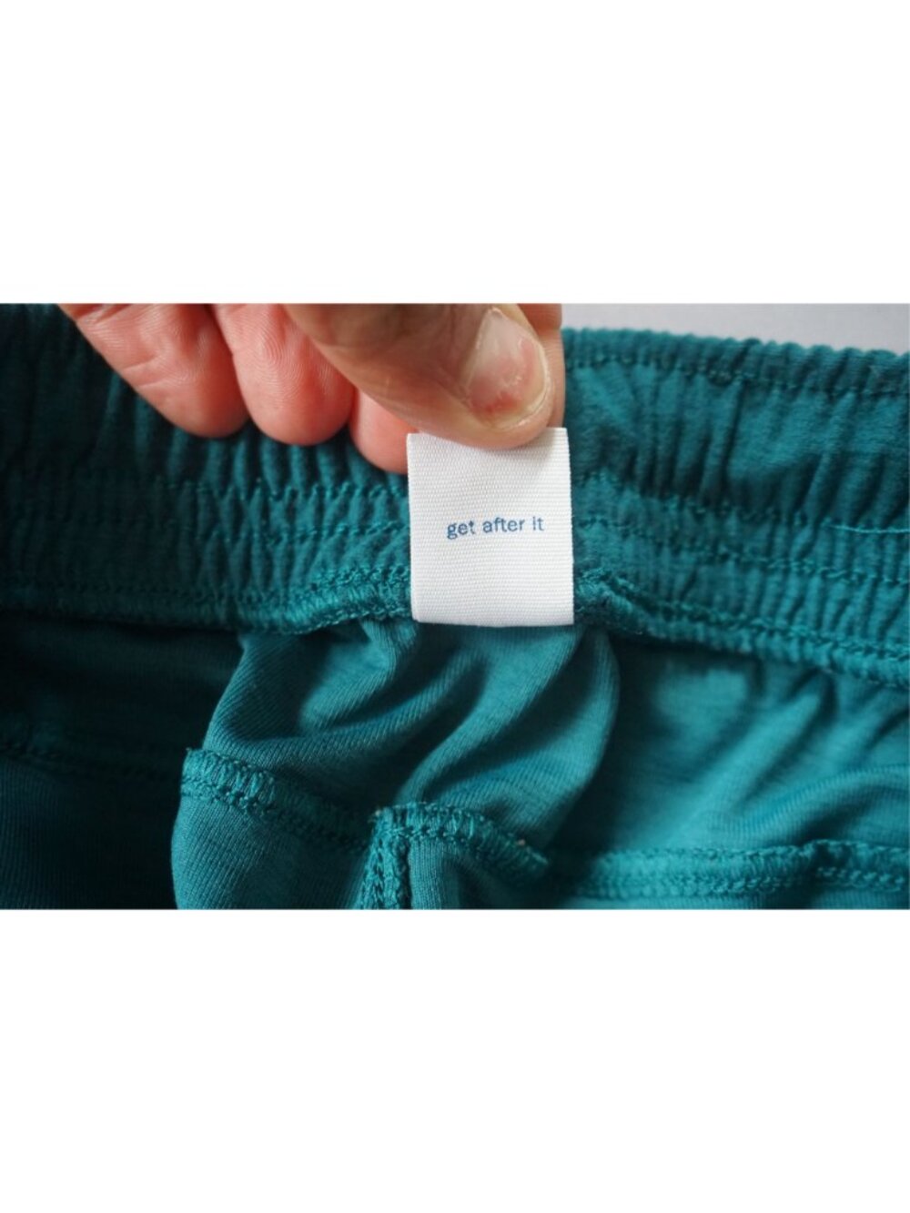Old Navy Womens Active Breath On Dolphin Hem Shorts - Size S - Picture 5 of 5